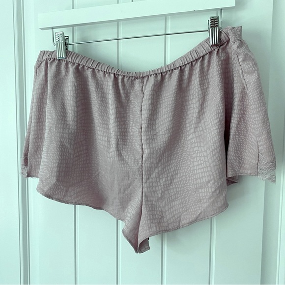 Victorias Secret Set - Picture 2 of 3